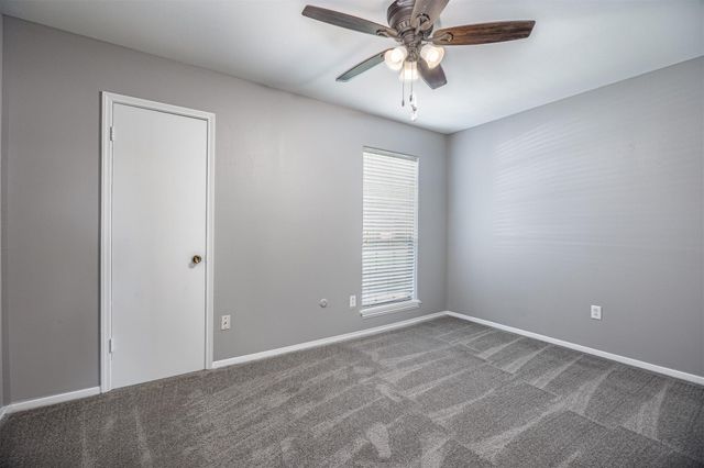 206 Kelly Lane, Baytown, TX 77521