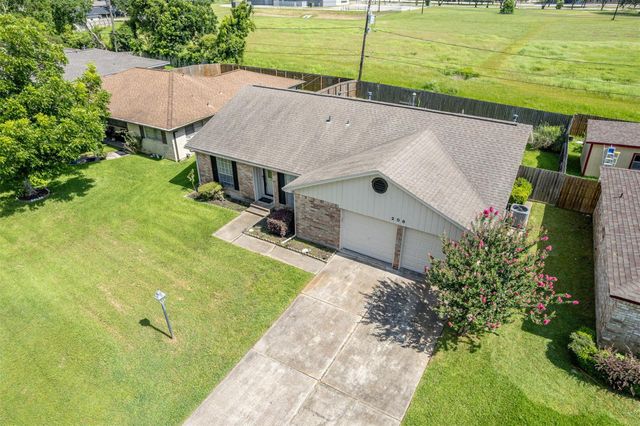 206 Kelly Lane, Baytown, TX 77521