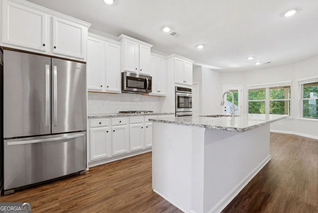 802 Relic Ridge, Hampton, GA 30228