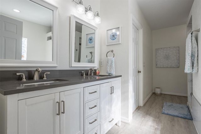 545 PINELLAS BAYWAY S 301, St Petersburg, FL 33715