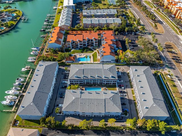 545 PINELLAS BAYWAY S 301, St Petersburg, FL 33715