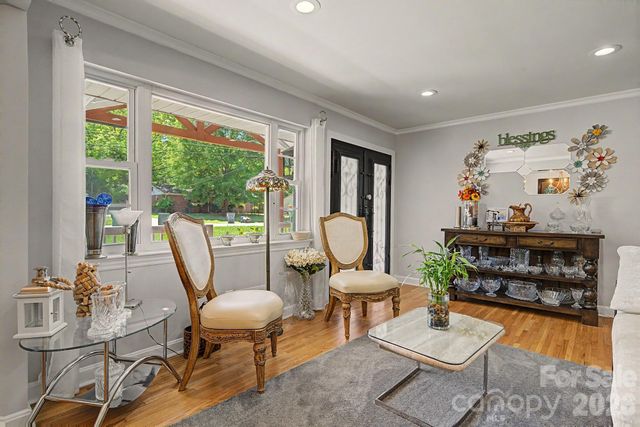 5127 Hoover Drive, Charlotte, NC 28269