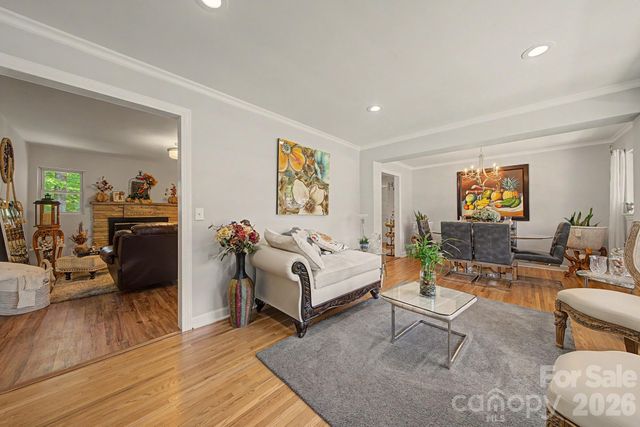 5127 Hoover Drive, Charlotte, NC 28269