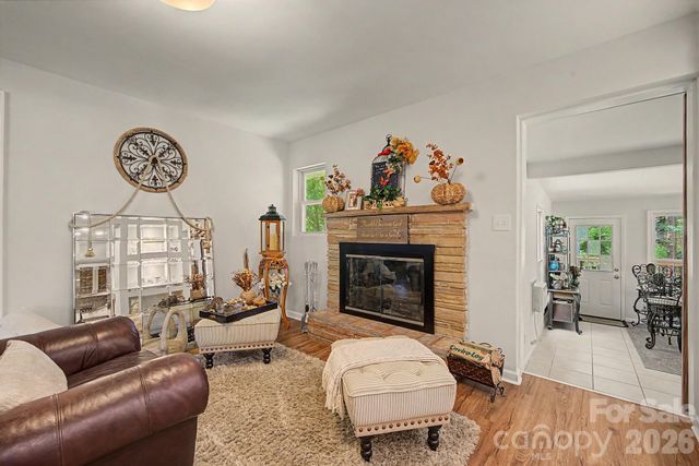 5127 Hoover Drive, Charlotte, NC 28269