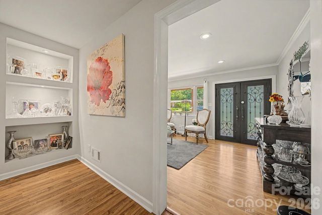 5127 Hoover Drive, Charlotte, NC 28269