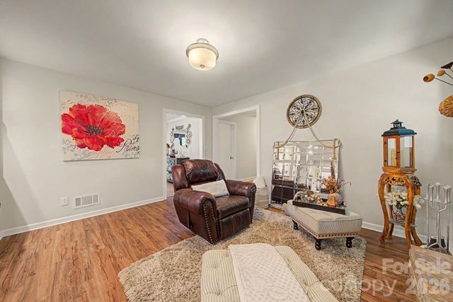 5127 Hoover Drive, Charlotte, NC 28269