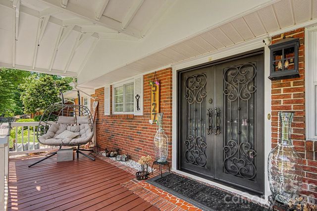 5127 Hoover Drive, Charlotte, NC 28269