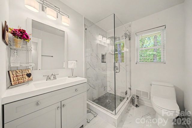 5127 Hoover Drive, Charlotte, NC 28269