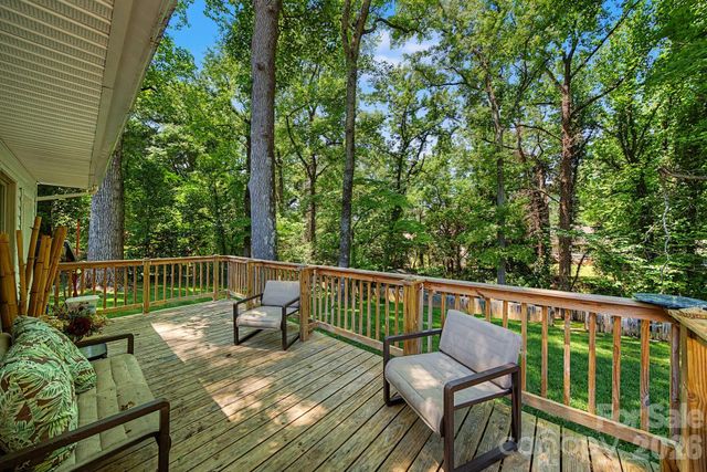 5127 Hoover Drive, Charlotte, NC 28269