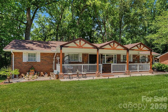 5127 Hoover Drive, Charlotte, NC 28269