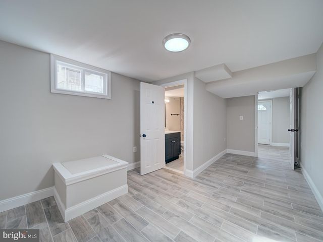 6211 42ND AVE, Hyattsville, MD 20781