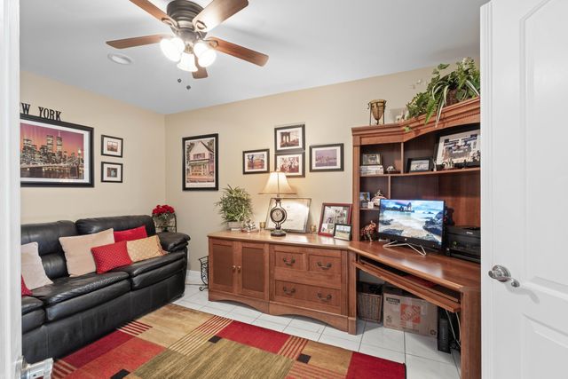 3327 Jog Park Drive 4022, Greenacres, FL 33467