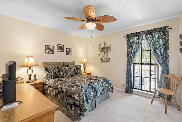 3327 Jog Park Drive 4022, Greenacres, FL 33467