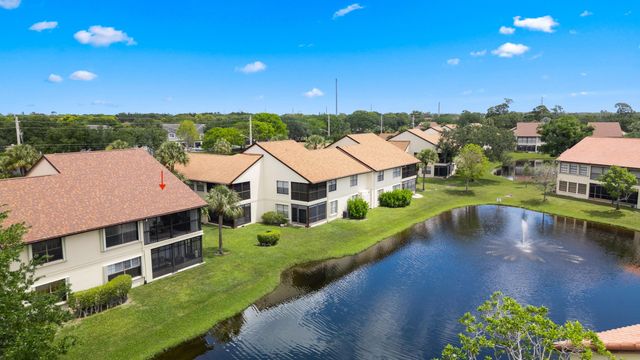 3327 Jog Park Drive 4022, Greenacres, FL 33467