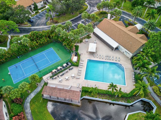 3327 Jog Park Drive 4022, Greenacres, FL 33467