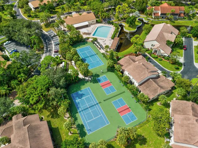 3327 Jog Park Drive 4022, Greenacres, FL 33467