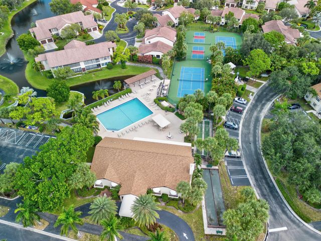 3327 Jog Park Drive 4022, Greenacres, FL 33467