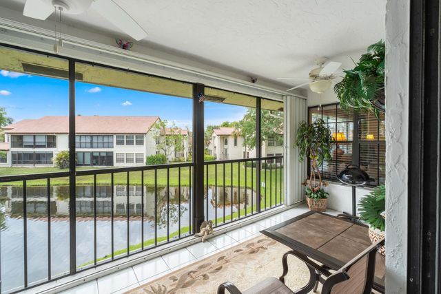 3327 Jog Park Drive 4022, Greenacres, FL 33467