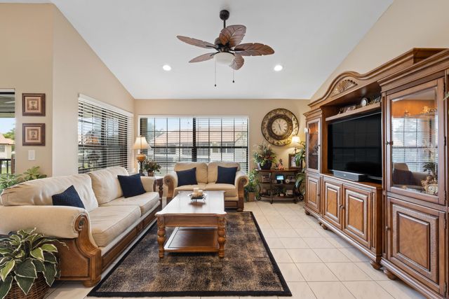 3327 Jog Park Drive 4022, Greenacres, FL 33467