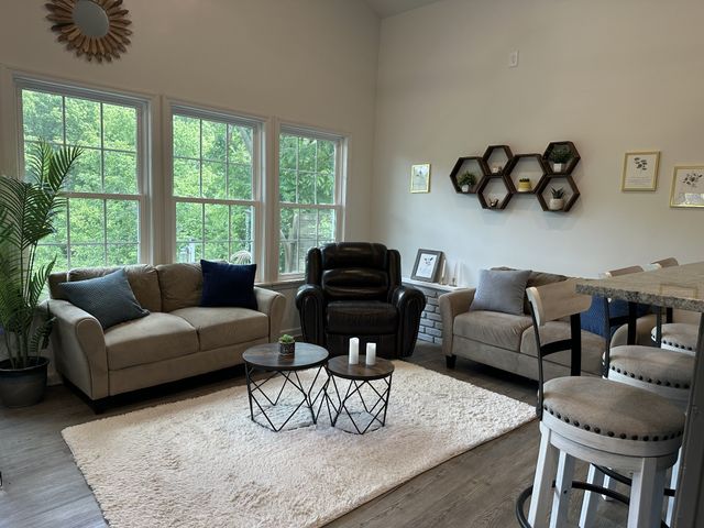 240 Fredonia Rd, Manchester, TN 37355