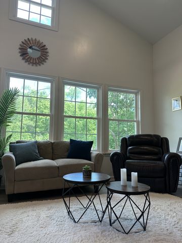 240 Fredonia Rd, Manchester, TN 37355