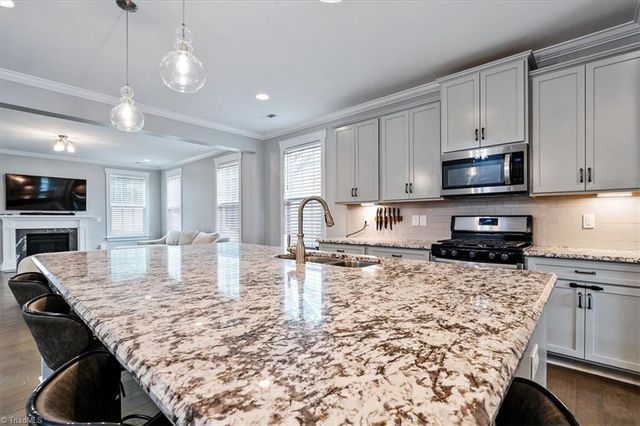 3228 Castlerock Drive, Burlington, NC 27215
