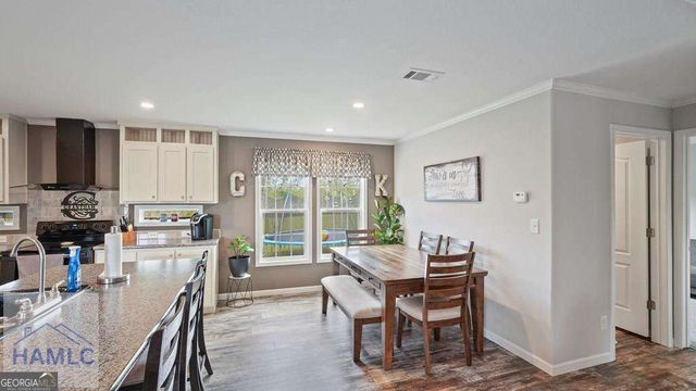 876 Hires Road, Jesup, GA 31545