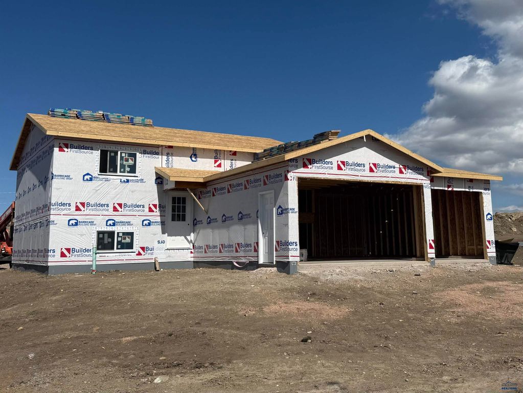 5602 TRAVERSE DR, Rapid City, SD 57703
