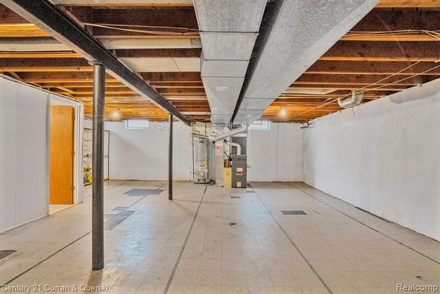 27227 W Pleasant Ridge Street, Dearborn Heights, MI 48127