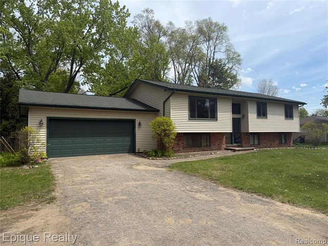 51600 Shelby Road, Shelby Twp, MI 48316