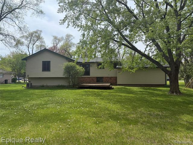 51600 Shelby Road, Shelby Twp, MI 48316