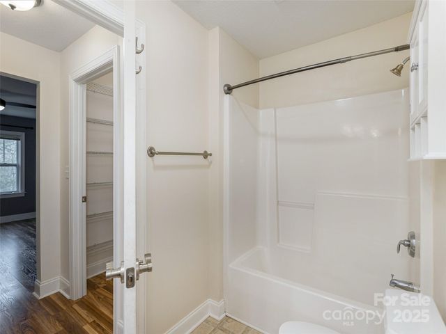 40 Foxden Drive 204, Fletcher, NC 28732