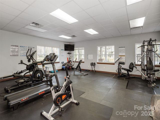 40 Foxden Drive 204, Fletcher, NC 28732