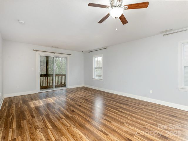 40 Foxden Drive 204, Fletcher, NC 28732