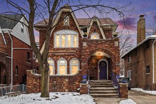 16562 Baylis Street, Detroit, MI 48221