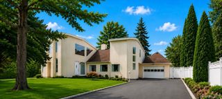 23 Wildwood Lane, Greenvale, NY 11548