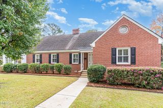 113 W Riverside Drive, Smithfield, NC 27577