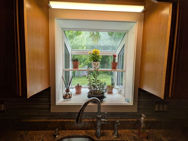 108 Oak Knolls Circle, Ludlow, MA 01056