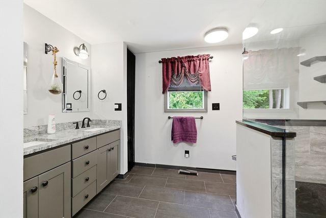 108 Oak Knolls Circle, Ludlow, MA 01056