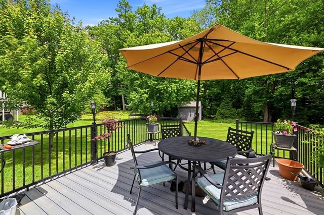 108 Oak Knolls Circle, Ludlow, MA 01056