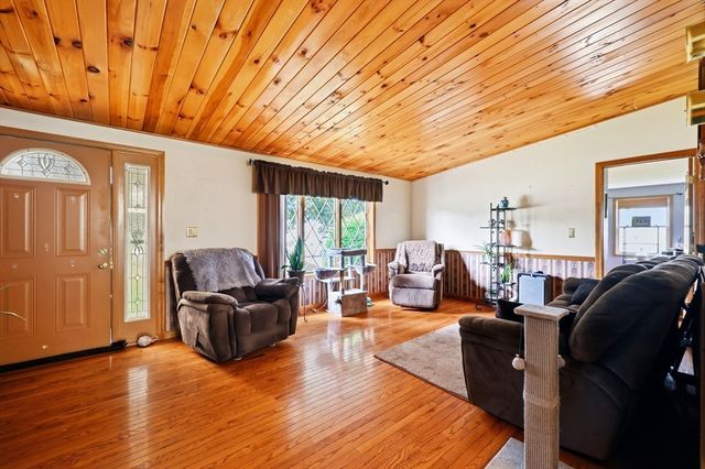 108 Oak Knolls Circle, Ludlow, MA 01056