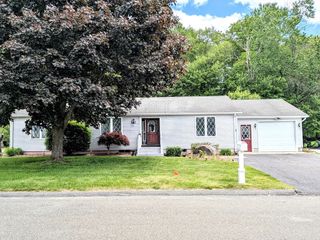 108 Oak Knolls Circle, Ludlow, MA 01056