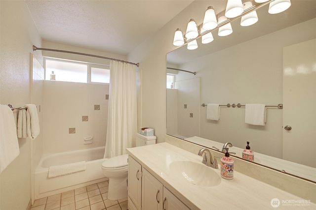 4204 SW 315th Street, Federal Way, WA 98023