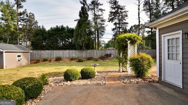 3662 Bowbridge Lane, Snellville, GA 30039