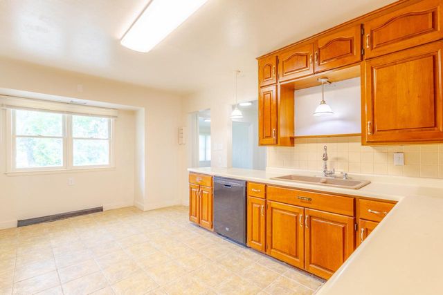 7309 S 46th STREET, Franklin, WI 53132