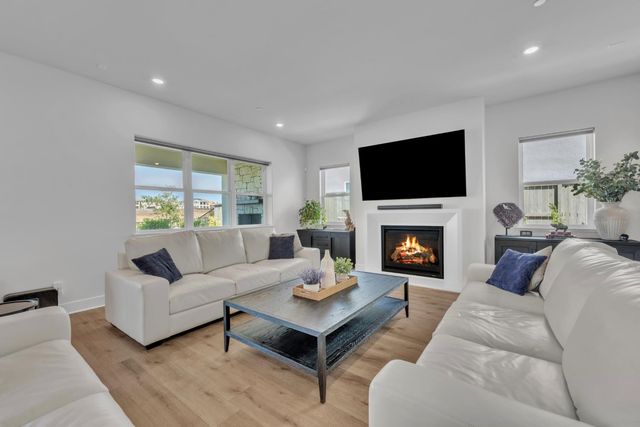 14873 Amber Grove Ct, Folsom, CA 95630
