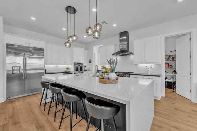 14873 Amber Grove Ct, Folsom, CA 95630