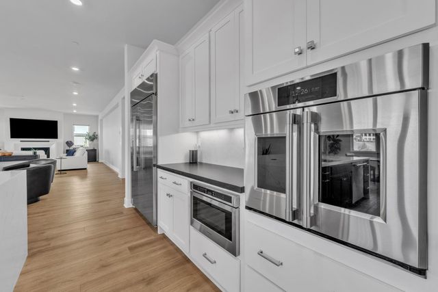 14873 Amber Grove Ct, Folsom, CA 95630