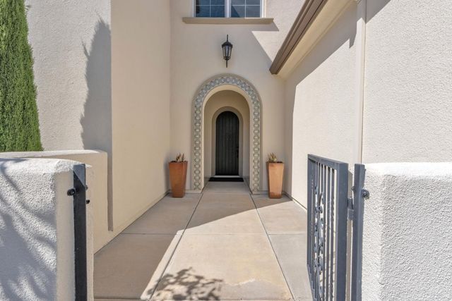 14873 Amber Grove Ct, Folsom, CA 95630