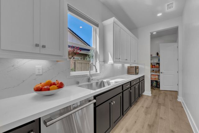 14873 Amber Grove Ct, Folsom, CA 95630